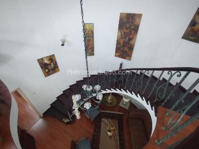 Casa de 5 alcobas en venta en La Magdalena Teusaquillo, Bogotá, 398 m² · foto 13 de 20