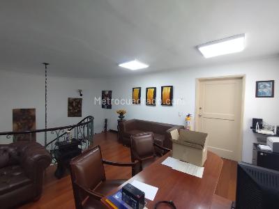Casa de 5 alcobas en venta en La Magdalena Teusaquillo, Bogotá, 398 m² · foto 18 de 20