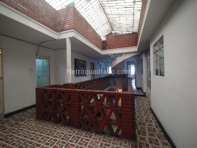 Casa de 5 alcobas en venta en La Pradera Puente Aranda, Bogotá, 550 m² · foto 12 de 20