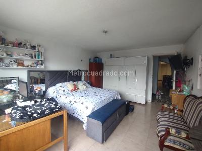 Casa de 5 alcobas en venta en La Pradera Puente Aranda, Bogotá, 550 m² · foto 16 de 20