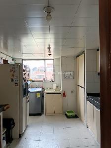 Apartamento de 4 alcobas en venta en Chico, Bogotá, 204 m² · foto 11 de 13