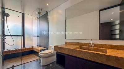 Apartamento de 3 alcobas en venta en Los Rosales, Bogotá, 348 m² · foto 17 de 20