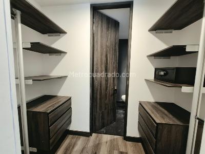 Apartamento en venta en Chico Norte Iii, Bogotá · foto 7 de 18