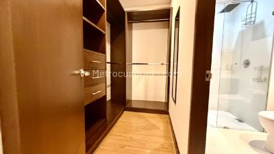 Apartamento de 1 alcoba en arriendo en Altos De Cabrera, Bogotá, 69 m² · foto 10 de 20