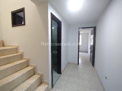 Casa de 4 alcobas en venta en Villas De Granada Engativa, Bogotá, 110 m² · foto 9 de 20