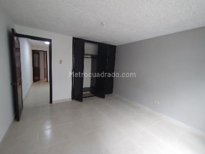 Casa de 4 alcobas en venta en Villas De Granada Engativa, Bogotá, 110 m² · foto 12 de 20