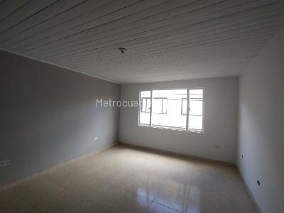 Casa de 4 alcobas en venta en Villas De Granada Engativa, Bogotá, 110 m² · foto 14 de 20