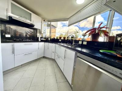 Apartamento de 4 alcobas en venta en Multicentro, Bogotá, 170 m² · foto 10 de 20