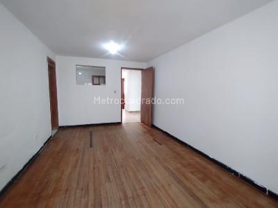 Casa de 5 alcobas en venta en Veraguas Puente Aranda, Bogotá, 229 m² · foto 5 de 20