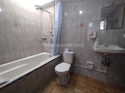 Casa de 5 alcobas en venta en Veraguas Puente Aranda, Bogotá, 229 m² · foto 15 de 20