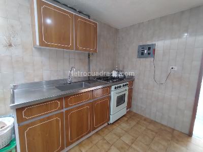 Casa de 5 alcobas en venta en Veraguas Puente Aranda, Bogotá, 229 m² · foto 16 de 20