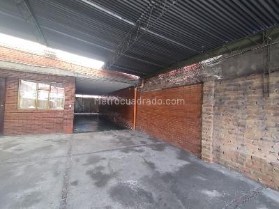 Casa de 5 alcobas en venta en La Cabaña Engativa, Bogotá, 540 m² · foto 3 de 20