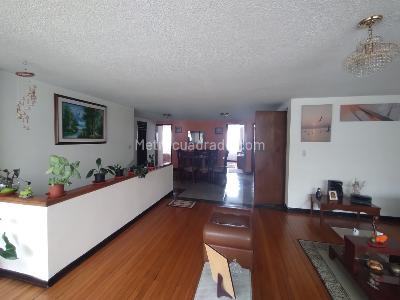 Casa de 5 alcobas en venta en La Cabaña Engativa, Bogotá, 540 m² · foto 17 de 20