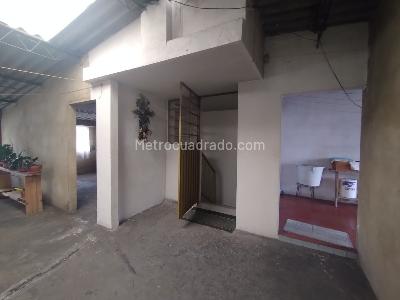 Casa de 5 alcobas en venta en La Cabaña Engativa, Bogotá, 540 m² · foto 18 de 20