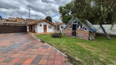 Casa de 4 alcobas en venta en San Jose De Bavaria, Bogotá, 1017 m² · foto 4 de 9