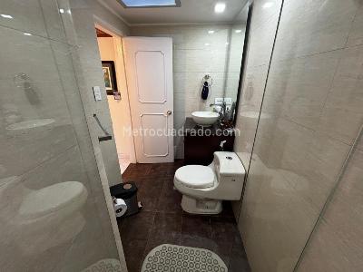 Casa de 4 alcobas en venta en Cedro Golf, Bogotá, 210 m² · foto 17 de 18