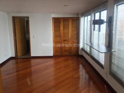 Apartamento en venta en Chico Navarra, Bogotá · foto 4 de 19