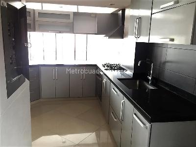 Apartamento en venta en Chico Navarra, Bogotá · foto 14 de 19