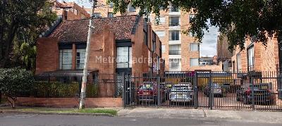 Casa de 4 alcobas en venta en Belmira, Bogotá, 263 m² · foto 2 de 12