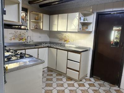 Casa de 4 alcobas en venta en Pontevedra, Bogotá, 251 m² · foto 7 de 19