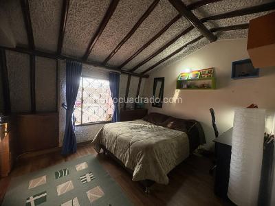 Casa de 4 alcobas en venta en Pontevedra, Bogotá, 251 m² · foto 14 de 19