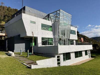 $2.500.000.000 en Sin Barrio