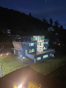Casa de 5 alcobas en venta en Sin Barrio, La Calera, 282 m² · foto 3 de 11