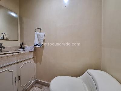 Apartamento de 3 alcobas en venta en Santa Barbara, Bogotá, 204 m² · foto 10 de 20