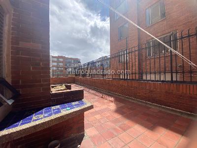 Apartamento de 1 alcoba en venta en Chico Navarra, Bogotá, 52 m² · foto 9 de 18