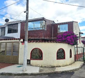 Casa de 4 alcobas en venta en Americas Central, Bogotá, 156 m² · foto 3 de 20