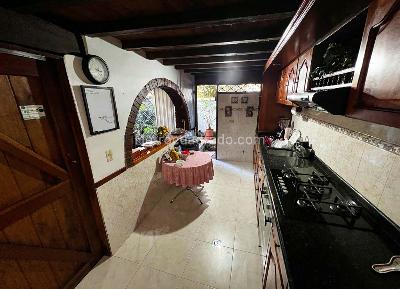 Casa de 5 alcobas en venta en Santa Ana Oriental, Bogotá, 250 m² · foto 8 de 20
