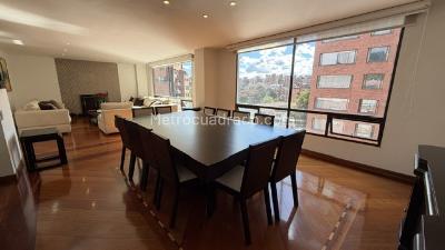 Apartamento de 4 alcobas en arriendo en La Carolina, Bogotá, 410 m² · foto 4 de 20