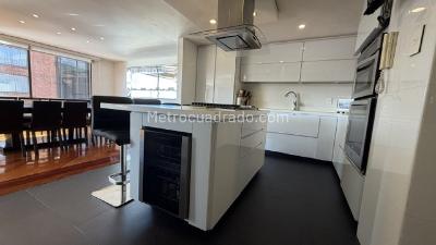 Apartamento de 4 alcobas en arriendo en La Carolina, Bogotá, 410 m² · foto 6 de 20