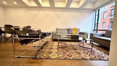 Apartamento de 1 alcoba en arriendo en La Carolina, Bogotá, 62 m² · foto 2 de 18