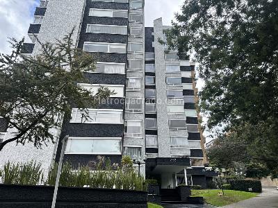 Apartamento de 1 alcoba en arriendo en Chico, Bogotá, 46 m² · foto 3 de 16