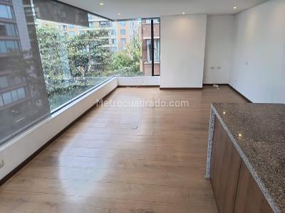 Apartamento de 2 alcobas en arriendo en Chico, Bogotá, 73 m² · foto 2 de 14