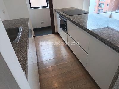 Apartamento de 2 alcobas en arriendo en Chico, Bogotá, 73 m² · foto 8 de 14