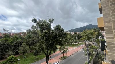 Apartamento de 3 alcobas en venta en Parque Del Virrey, Bogotá, 168 m² · foto 8 de 20