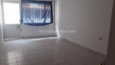 Casa de 5 alcobas en venta en La Laguna, Bogotá, 230 m² · foto 3 de 20