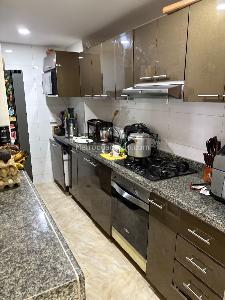 Apartamento de 2 alcobas en venta en Ciudad Berna, Bogotá, 100 m² · foto 3 de 10