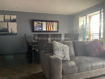 Apartamento de 3 alcobas en venta en Ciudad Berna, Bogotá, 100 m² · foto 5 de 10