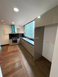 Apartamento de 2 alcobas en venta en Chico Norte, Bogotá, 153 m² · foto 3 de 15