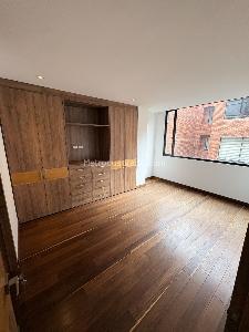 Apartamento de 2 alcobas en venta en Chico Norte, Bogotá, 153 m² · foto 6 de 15