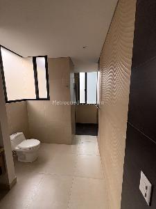 Apartamento de 2 alcobas en venta en Chico Norte, Bogotá, 153 m² · foto 11 de 15
