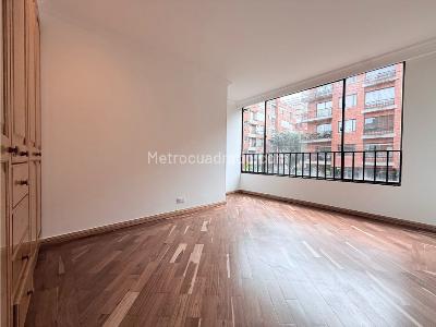 Apartamento de 3 alcobas en arriendo en Chico Navarra, Bogotá, 165 m² · foto 11 de 20