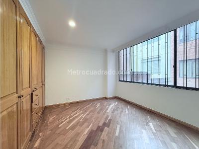 Apartamento de 3 alcobas en arriendo en Chico Navarra, Bogotá, 165 m² · foto 14 de 20