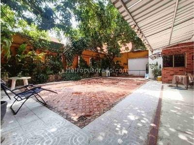 Casa de 5 alcobas en venta en Villa Santos, Barranquilla, 345 m² · foto 8 de 10