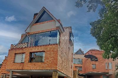 Casa de 3 alcobas en venta en Salamanca Catalayud, Bogotá, 268 m² · foto 3 de 20