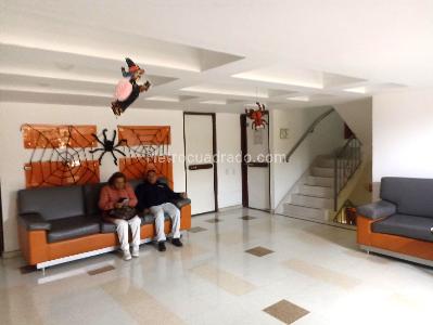 Apartamento en venta en Galerias, Bogotá · foto 7 de 19