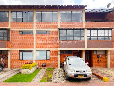 Casa de 3 alcobas en venta en 20 De Julio, Chía, 191 m² · foto 2 de 20